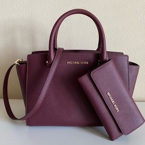 Michael Kors purse and wallet set